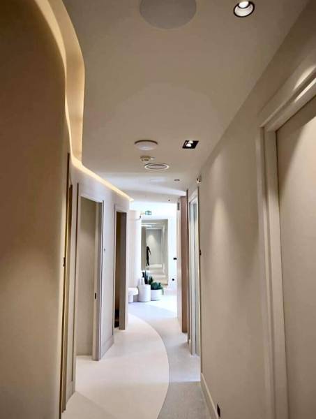 Rénovation complète de l'ancien Tonge en clinique esthétique haut de gamme à Mougins