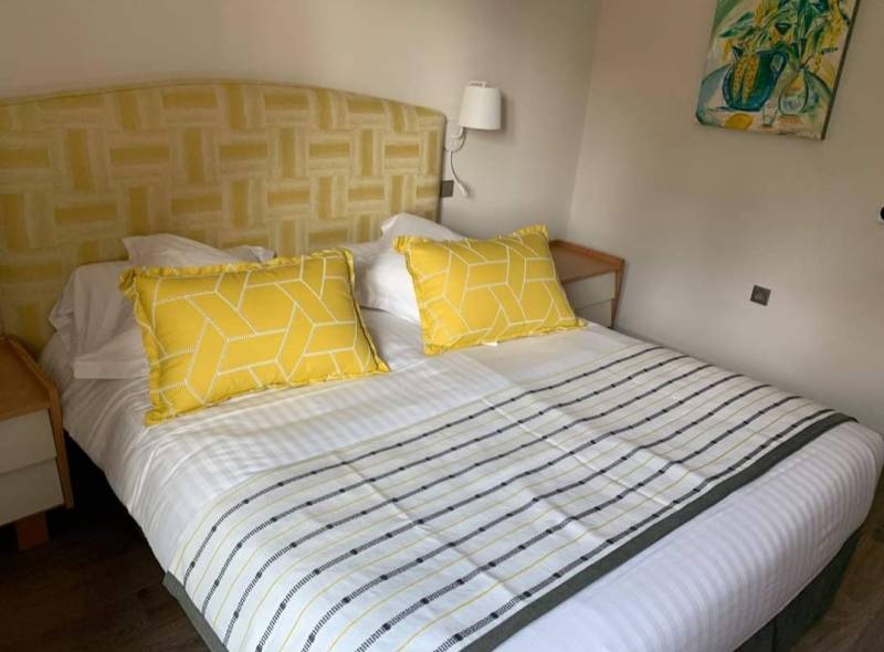 Petit rattrapage pour vous présenter une réalisation de lot de cloisons, doublages et faux plafonds livré il y a quelques temps au sein de l'hôpital Cantermerle à Vence